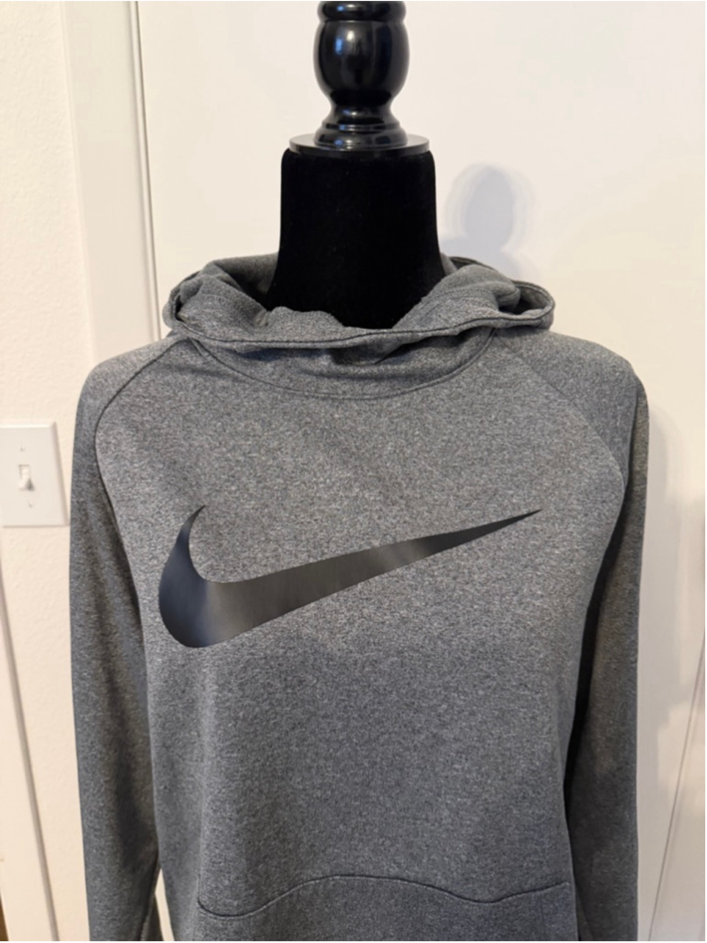 Nike Dri-FIT Hoodie Womens Large Gray Pullover Sweatshirt Swoosh Athletic Top - Picture 2 of 7